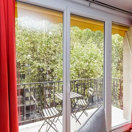 A Cosy Nest With A Balcony Near The Seine Appartamento Parigi